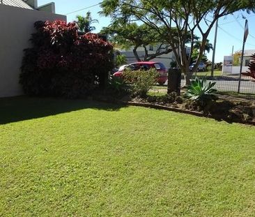 22 Main Rd, Wellington Point QLD 4160 - House For Rent | Domain - Photo 3