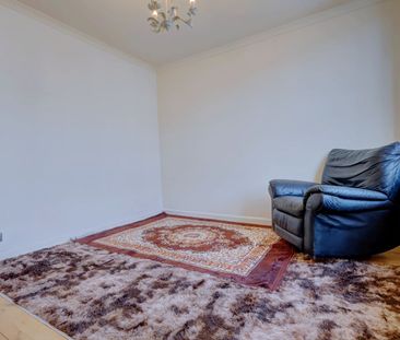4 bedroom end terraced house to rent - Photo 1