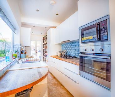 2 Bed Terraced House, Rosebery Avenue, N17 - Photo 6