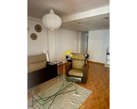 THREE-BEDROOM APARTMENT – ALICANTE - Photo 2