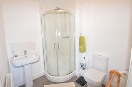 2 bedroom townhouse to rent - Photo 3