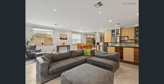 Beautiful Lockleys Furnished Home Between the Beach and the City - Photo 1