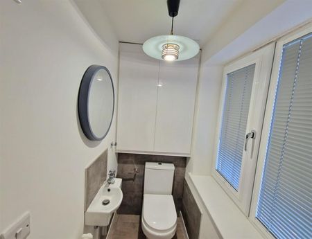 3 Bedroom Detached To Let - Photo 3