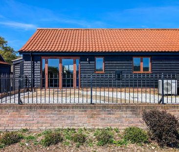 2 bedroom barn conversion to rent - Photo 3