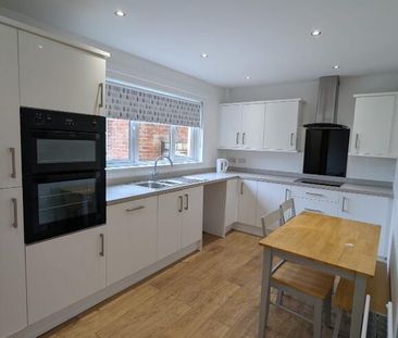 53 Mournebeg Drive, Newtownabbey, BT37 9LT - Photo 2