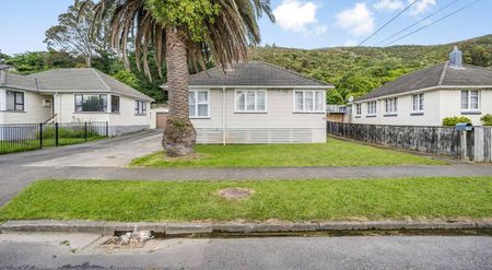 Charming 2 - Bedroom with Home Office - Photo 5