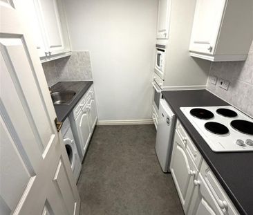 Navigation Point, Marina, Hartlepool - Photo 6