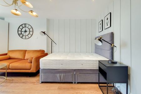 Studio Flat, Gloucester Place, NW1 - Photo 3