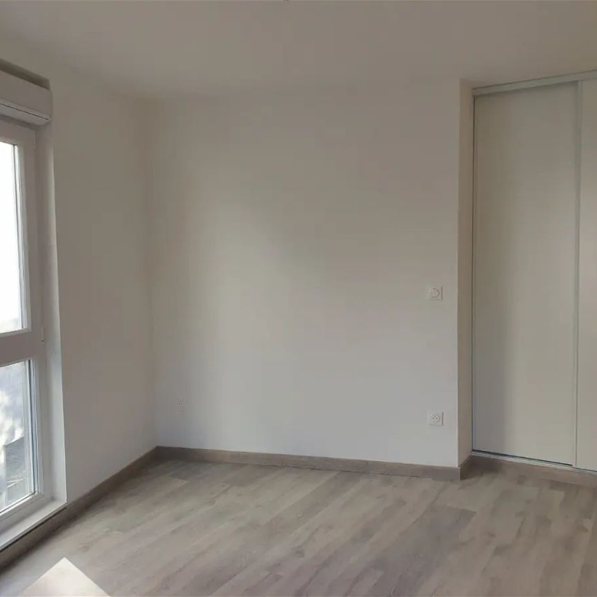 Location appartement 1 pièce - 29.42m² à Valenciennes (59300) - Photo 1