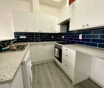 Manor Road, Woodley, SK6 - Photo 2