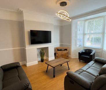 6 Bed Student Accommodation - Photo 3