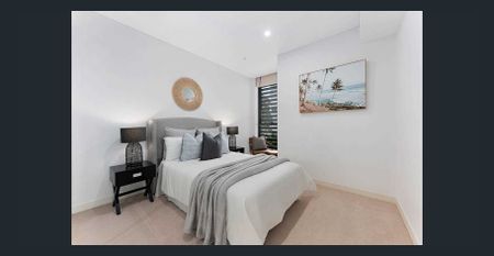 Modern Two Bedroom Apartment with Carspace - Photo 2