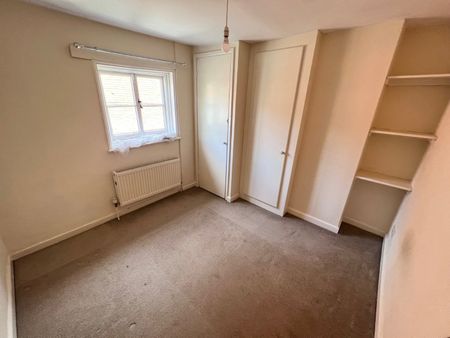 2 bedroom semi-detached house to rent - Photo 4