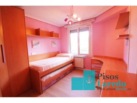 Colindres - Photo 2