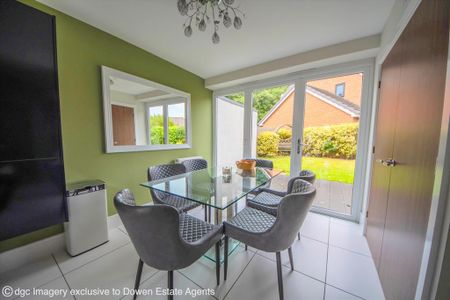 4 bedroom detached house to rent - Photo 3