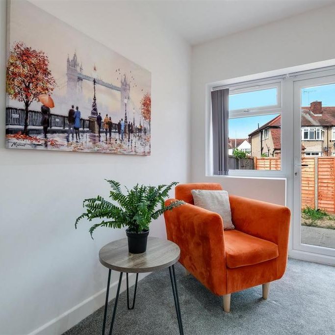 2 bedroom maisonette to rent - Photo 1