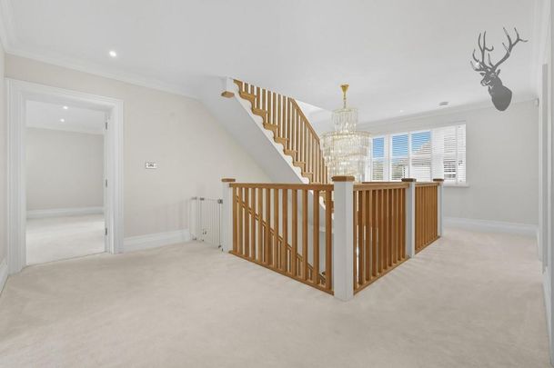 6 bedroom detached house to rent - Photo 1
