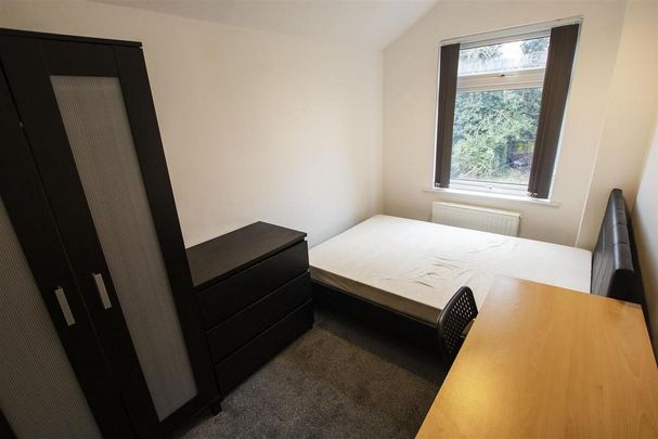 4 bedroom house to rent - Photo 1