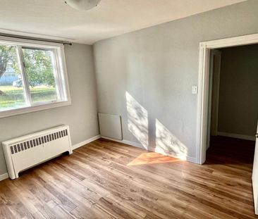 11235 117 Street - Photo 2