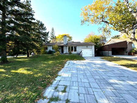 For Lease - 2 Ptarmigan Crescent, Toronto, Ontario - Photo 2
