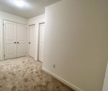 For Lease - 38 Donald Stewart Road, Brampton, Ontario - Photo 5