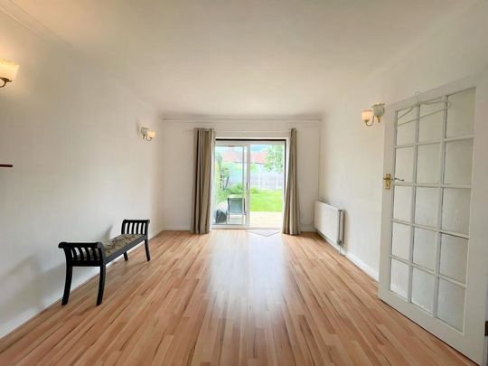 3 bedroom end of terrace house to rent - Photo 1