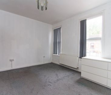 4 Bed Terraced House, Cross Road, CV6 - Photo 2