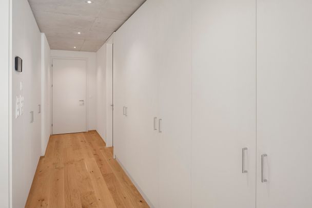Erstbezug 5.5-Zimmer-Wohnung in naturbelassenem Quartier - Photo 1