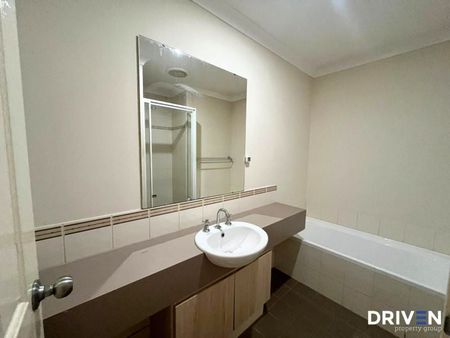 Low-Maintenance Living in a Quiet Hammond Park Complex! - Photo 2