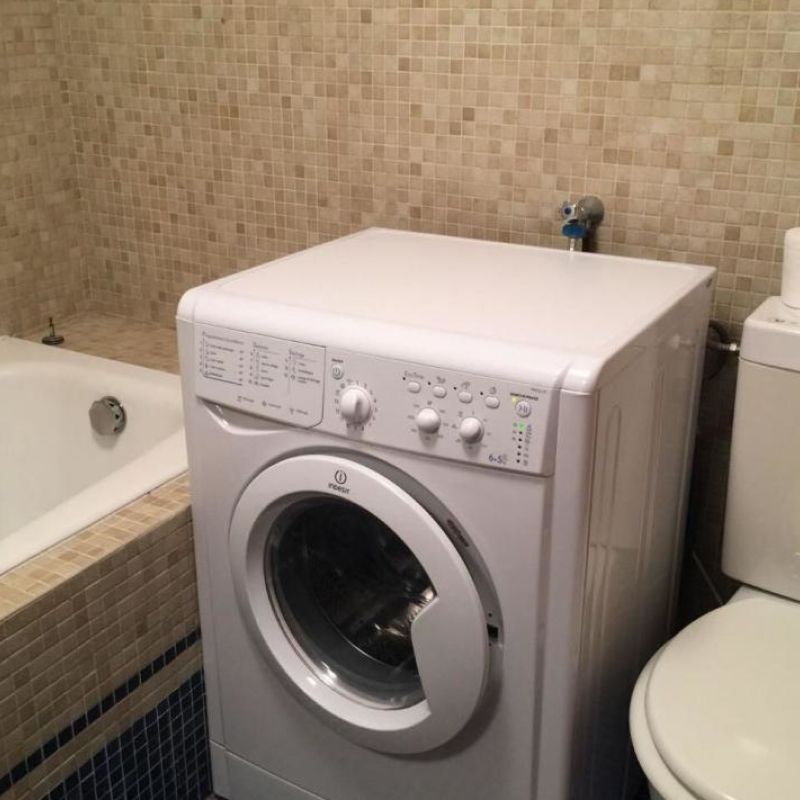 Studio Meublé Avenue de Madrid NEUILLY SUR SEINE - Photo 1