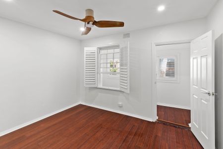 Renovated Inner-City Classic in Thriving Pyrmont Pocket - Photo 3