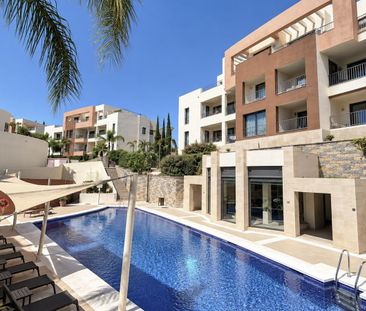 Middle Floor Apartment in Marbella - Photo 6