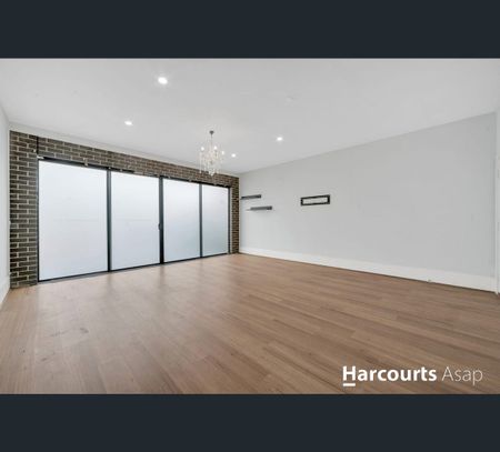 18 Everglades Street, Lyndhurst, Vic 3975 - Photo 2
