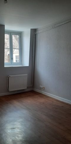 Location Appartement 2 pièces 46 m² La Châtre - Photo 1