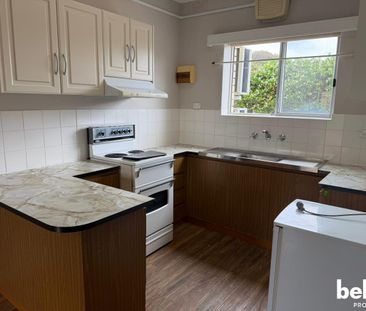 Modern & Spacious 2-Bedroom Unit in a Highly Convenient Location - Photo 6