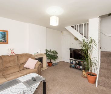 2 bedroom House to rent - Photo 2