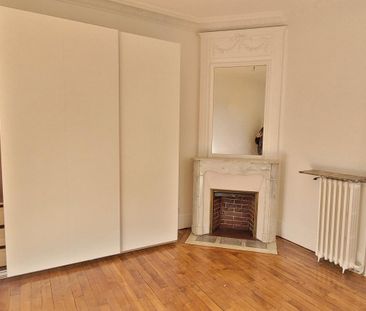 Location Appartement 4 pièces 75m² PARIS 15ème - Photo 6