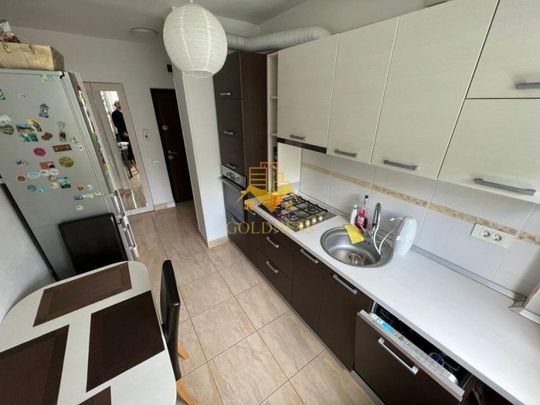 3 camere mobilat modern Piata Abator parcare proprie - Photo 1