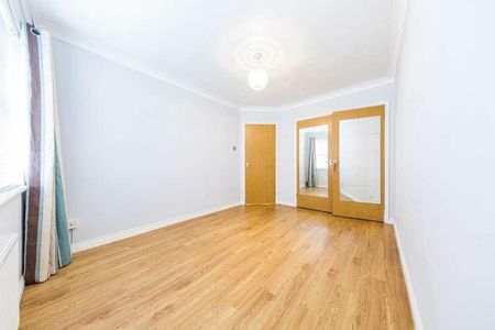 Pear Tree Court, The Maultway North, Camberley, GU15 - Photo 2