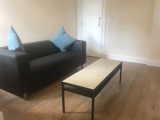 6 Bedroom Detached To Rent in Lenton - Photo 1