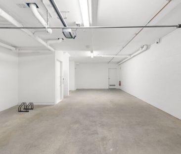 Brand New Luxury 4 Bedroom Townhouse with Lift & High End Finishing - Photo 4