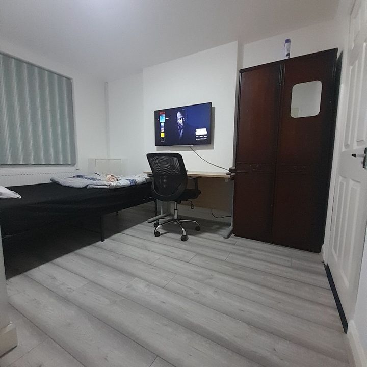 Room in a Shared House, Erith Road, LE2 - Photo 2