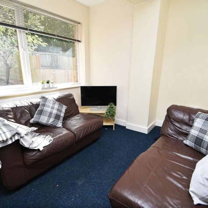5 bedroom house to rent - Photo 1