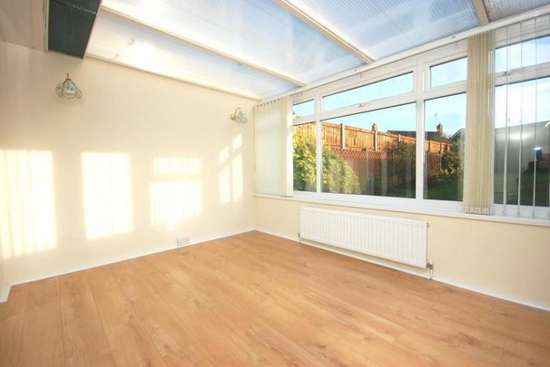 2 bedroom bungalow to rent - Photo 1