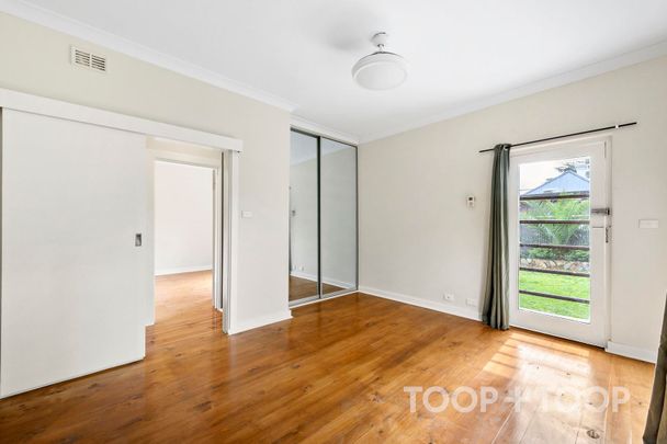 Spacious updated 3 bedroom unit - Photo 1