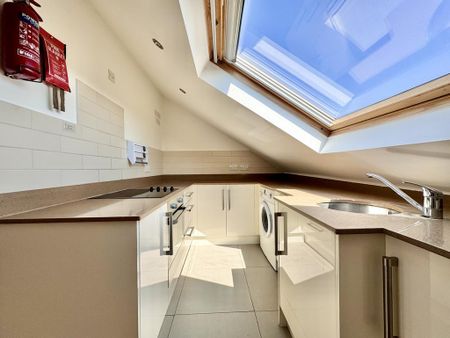 1 bedroom flat to rent - Photo 2