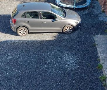 Charmante Duplex-Wohnung mit zwei Parkplätzen und Terrasse in zentr... - Foto 5