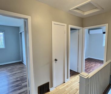 82B Thornhill Drive – SPACIOUS NEWLY RENOVATED 3 BR DUPLEX AVAILABL... - Photo 6