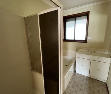3 BEDROOM HOME! - Photo 5