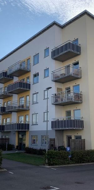 Färingsögatan 8 - Foto 1